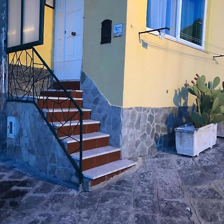 Апартаменты Residenza Mena Marina Corricella Прочида Экстерьер фото